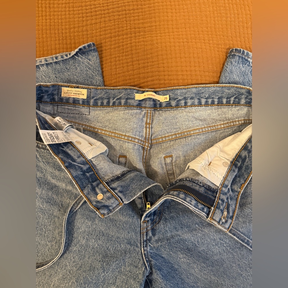 Levi’s XL Straight Jeans - Picture 4 of 6